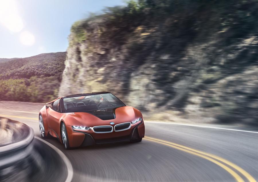  BMW i8 Spider 2016 года  (фото 1 из 2)